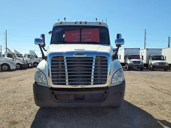 2017 FREIGHTLINER/MERCEDES CASCADIA 125