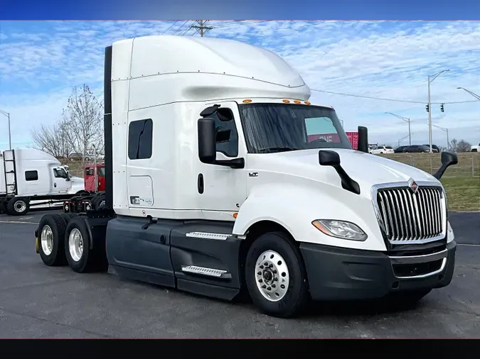 2023 INT LT625 6X447c5f4d63c19bebff38b445a72d30c8c