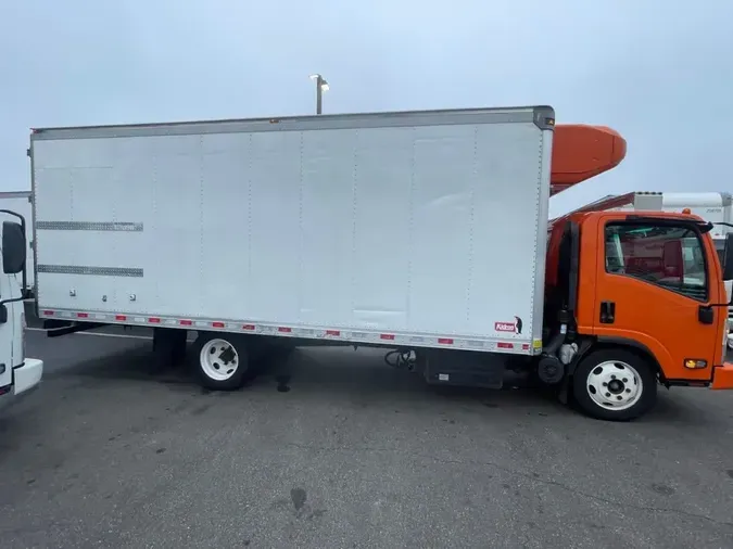 2019 ISUZU NQR