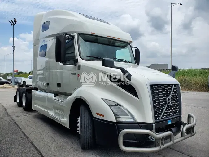 2019 VOLVO VNL64T760