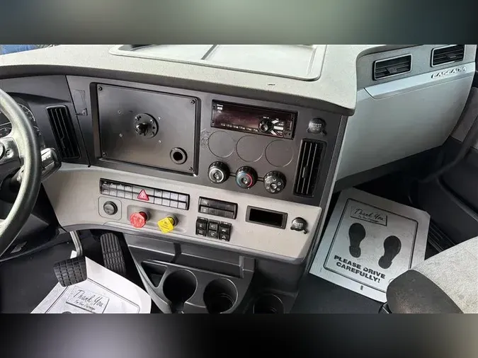 2021 FREIGHTLINER CA126