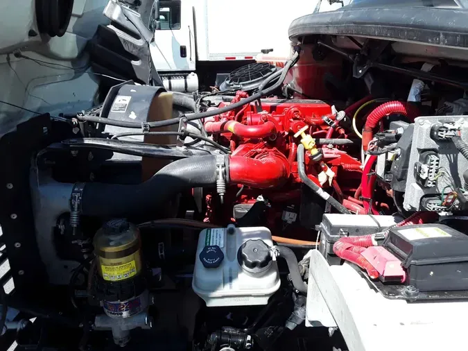 2019 FREIGHTLINER M2 106