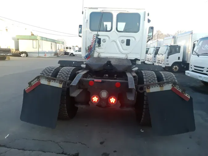 2016 FREIGHTLINER/MERCEDES CASCADIA 125