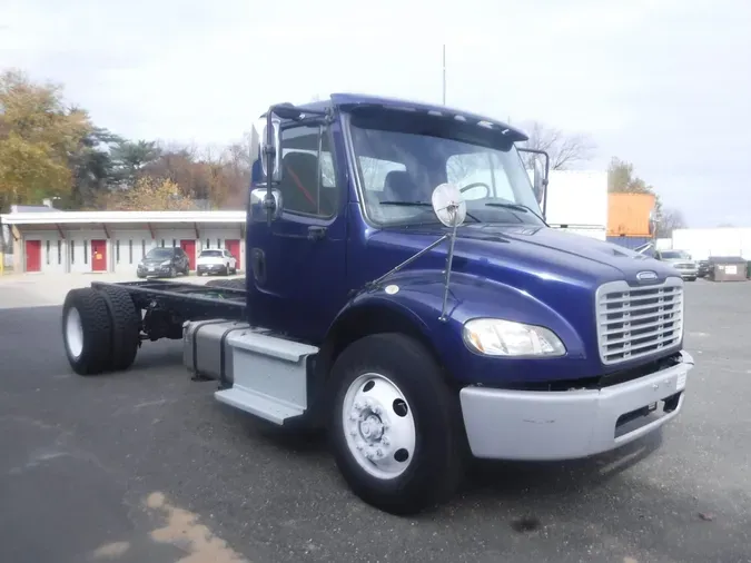 2017 FREIGHTLINER/MERCEDES M2 106