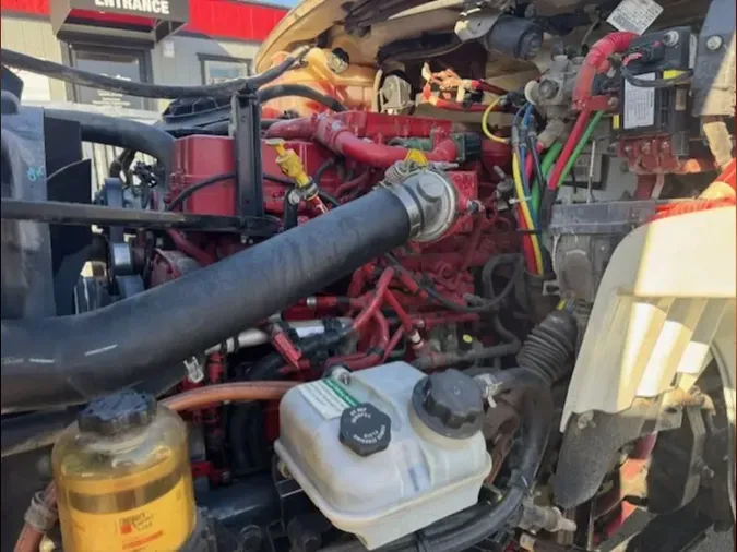 2018 FREIGHTLINER/MERCEDES M2 106