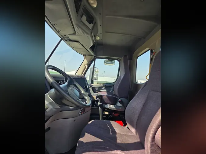 2019 FREIGHTLINER CASCADIA 12547d1594210425393489147b737895409