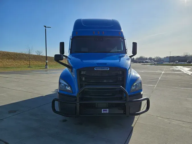 2022 Freightliner Cascadia