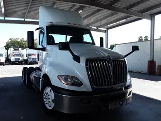 2018 NAVISTAR INTERNATIONAL LT625 DAYCAB T/A