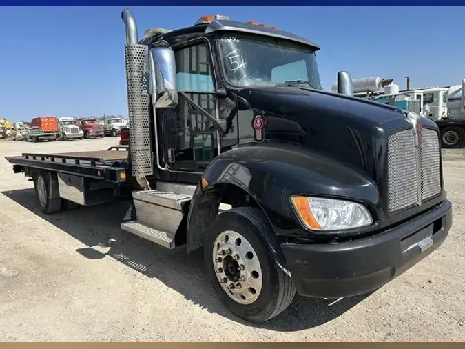 2019 KENWORTH T270