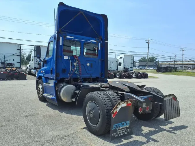 2020 FREIGHTLINER/MERCEDES CASCADIA 11347d6d40a6921c3c7eea5974a2f00c295