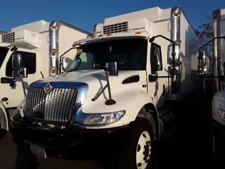2020 NAVISTAR INTERNATIONAL MV607 (4X2)
