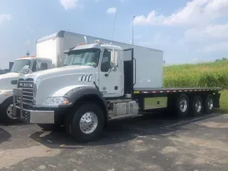 2020 Mack GU813 M755