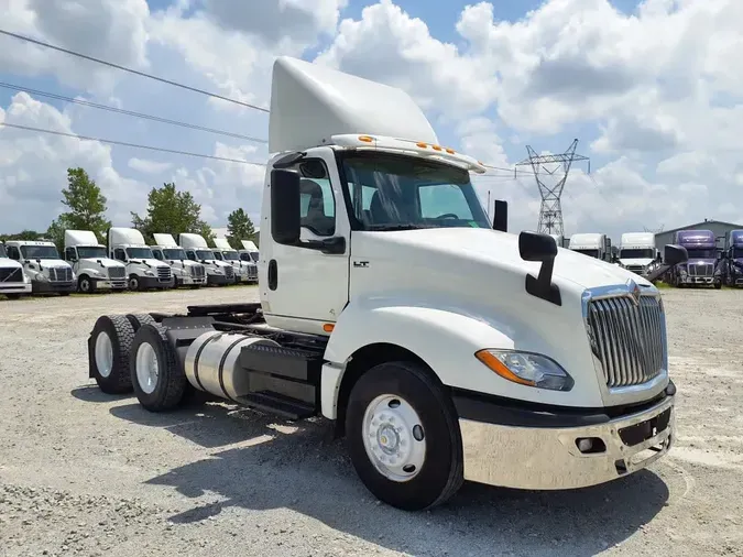 2019 NAVISTAR INTERNATIONAL LT625 DAYCAB T/A