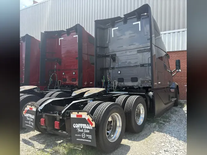 2026 VOLVO TRUCK VNL64TV04