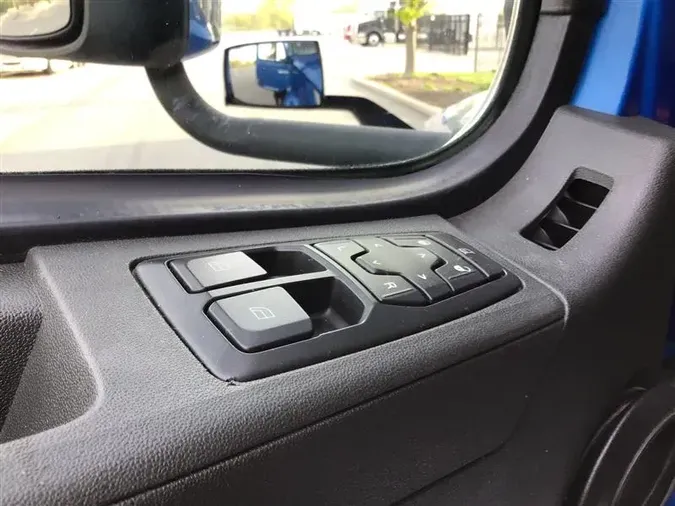2020 VOLVO VNL860