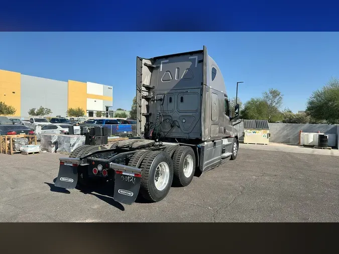 2024 Freightliner Cascadia 12647def68bb0f0d4d41d05ff21a7b80643