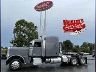 2019 PETERBILT 389