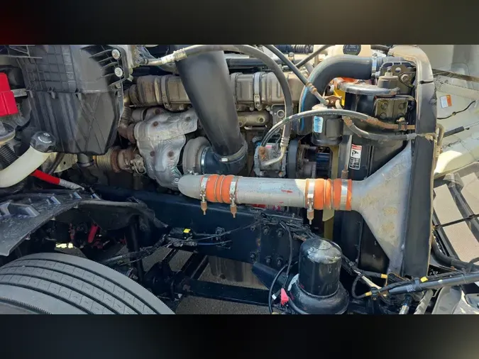 2019 Freightliner Cascadia 126