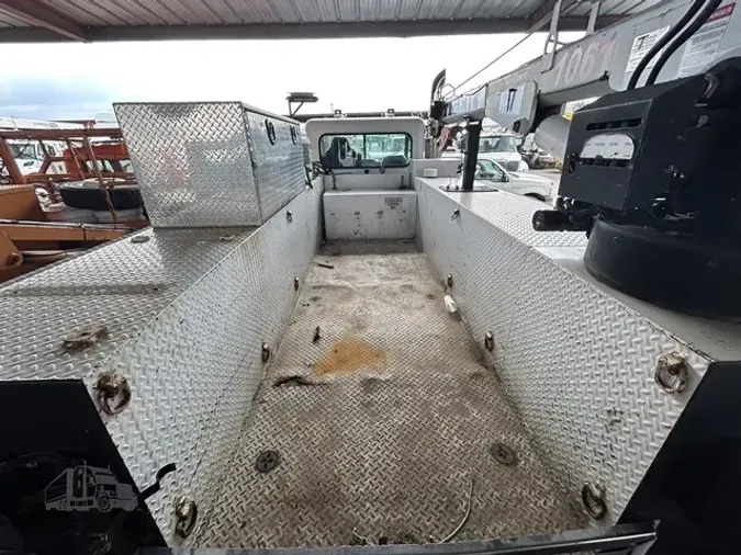 2008 PETERBILT 335
