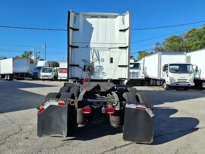2019 NAVISTAR INTERNATIONAL LT625 SLPR CAB