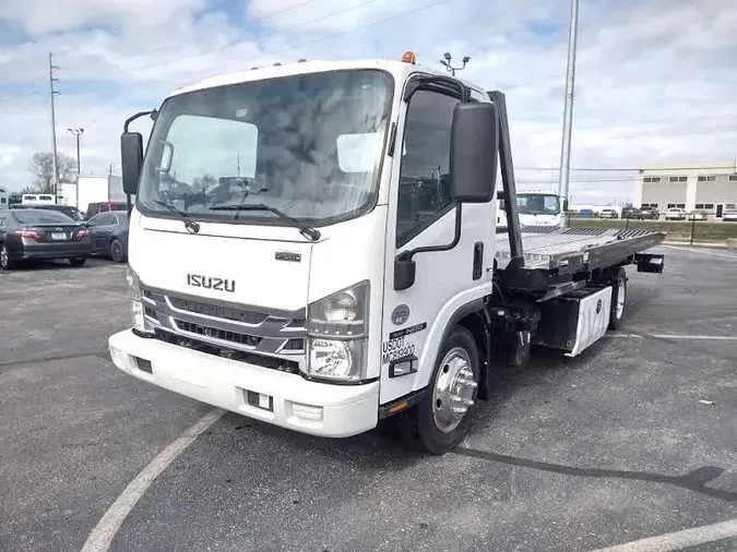 2022 Isuzu NRR