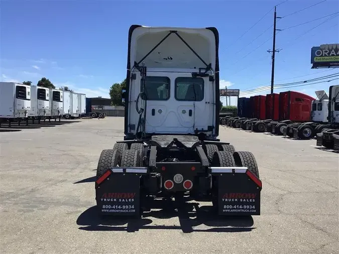 2021 FREIGHTLINER CA126