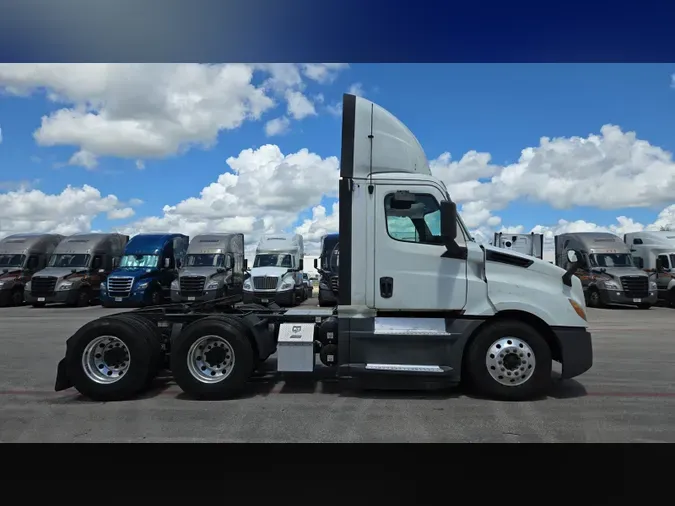 2019 Freightliner Cascadia 12647e99133b317cf7a76b8f96c99ee681e