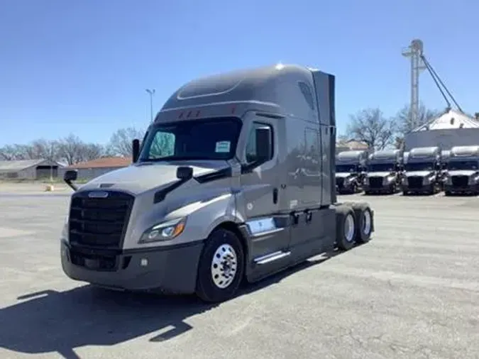 2023 Freightliner Cascadia