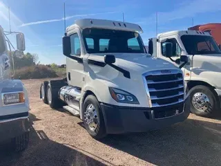 2018 Freightliner New Cascadia