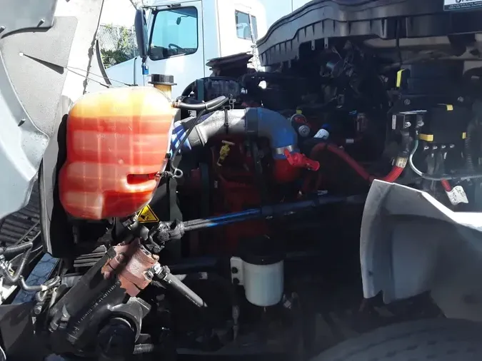 2020 NAVISTAR INTERNATIONAL MV607 (4X2)