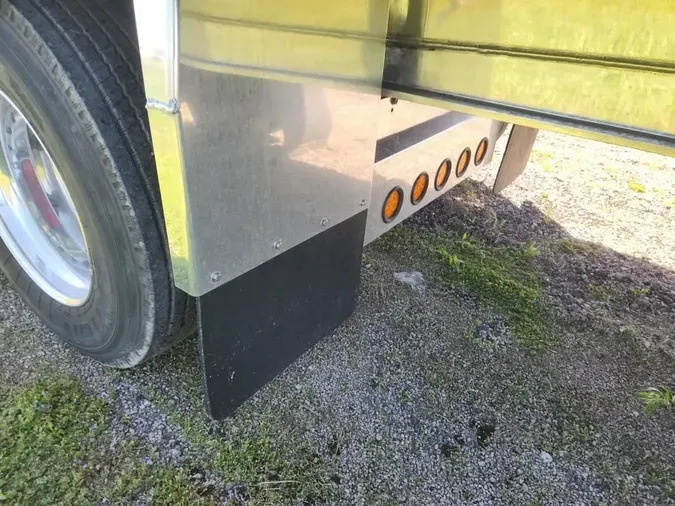 2006 BENSON FLATBED47ecdaa1896c2bfac67031e739380c21