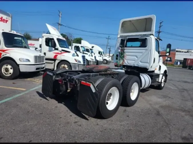 2019 NAVISTAR INTERNATIONAL LT625 DAYCAB T/A