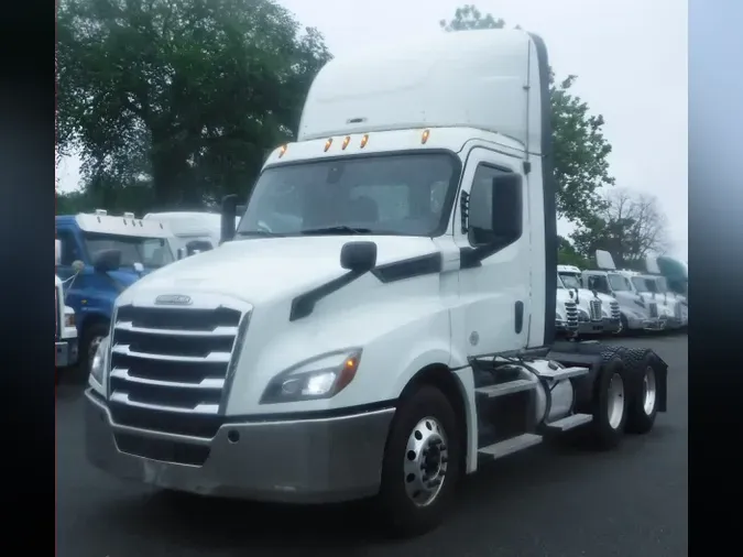2020 FREIGHTLINER NEW CASCADIA PX1266447f427b938ee85c83a9028be4d83ad42
