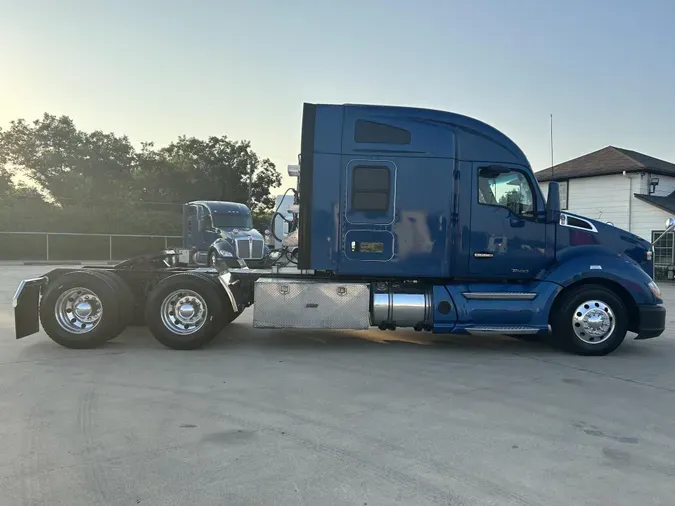 2021 Kenworth T680