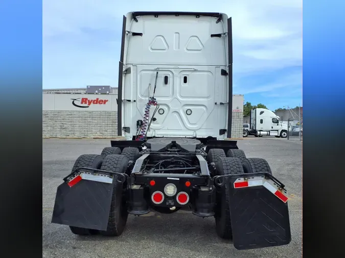 2019 FREIGHTLINER NEW CASCADIA PX12664
