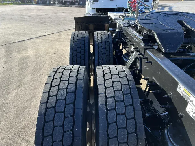 2021 Peterbilt 567