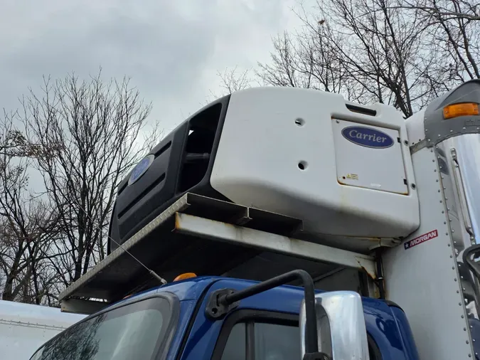 2018 FREIGHTLINER/MERCEDES M2 106