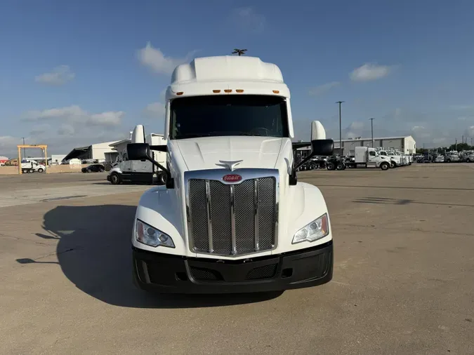 2022 Peterbilt 57947f8ccb8ca760811cd7ea4eccd066361