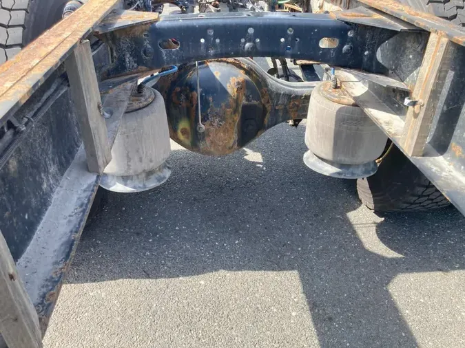 2020 FREIGHTLINER M2 106