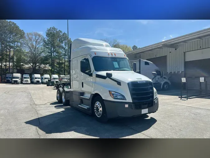 2021 Freightliner Cascadia 12647ff2df9d6868fc8e32532b52138dfd0