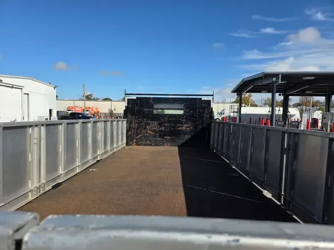 2019 FREIGHTLINER/MERCEDES M2 106