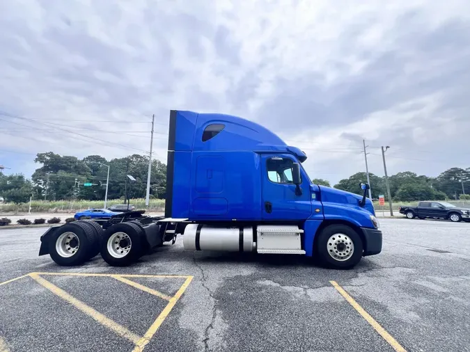 2020 Freightliner Cascadia