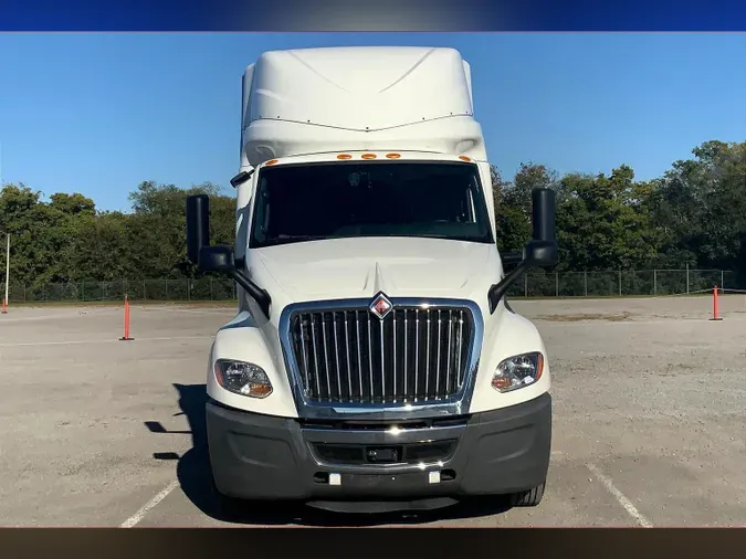 2022 INT LT625 6x4