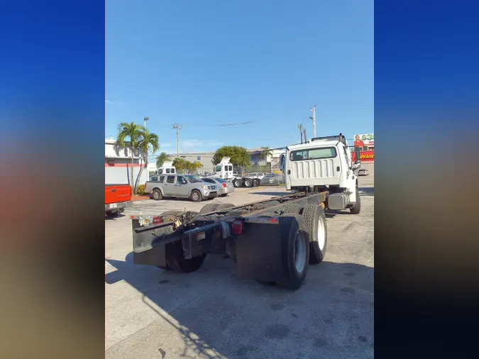 2019 FREIGHTLINER/MERCEDES M2 106