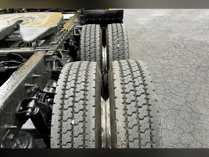 2022 INT LT625 6x4