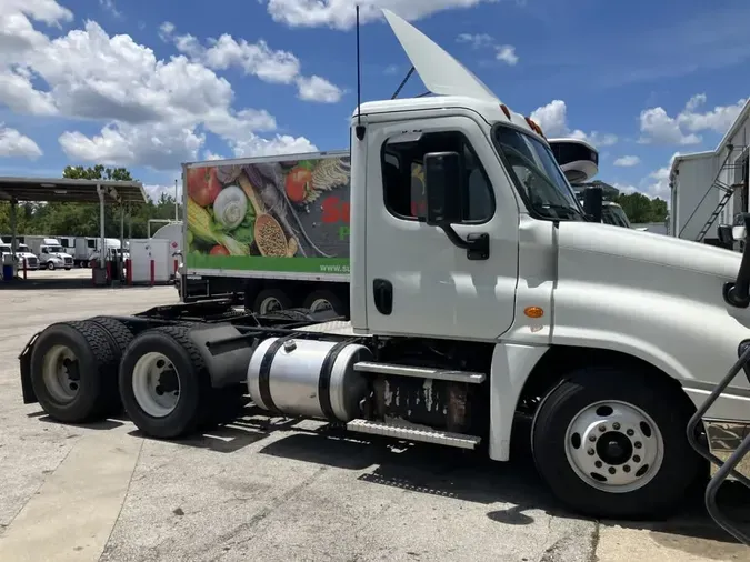 2018 FREIGHTLINER CASCADIA 125