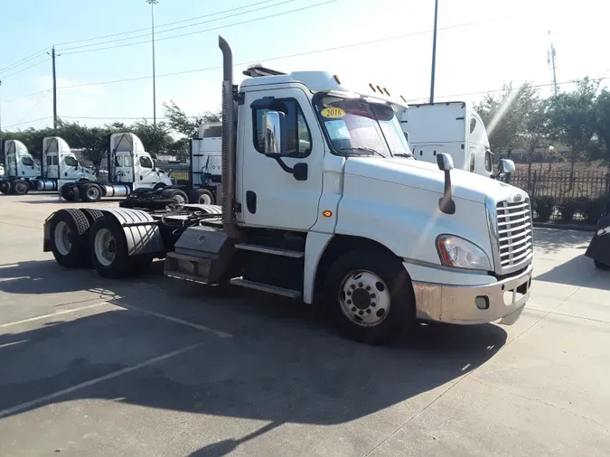 2016 FREIGHTLINER/MERCEDES CASCADIA 125