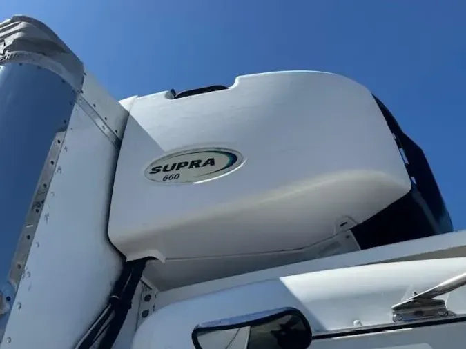2018 Peterbilt 325