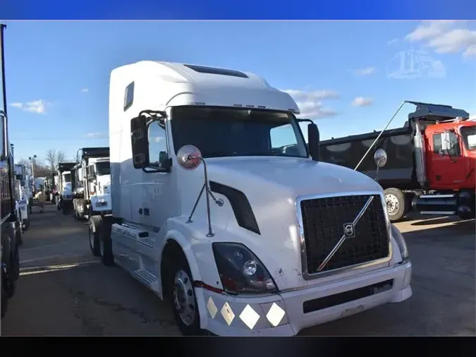 2013 VOLVO VNL64T780