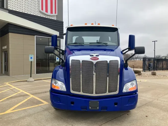 2022 Peterbilt 579